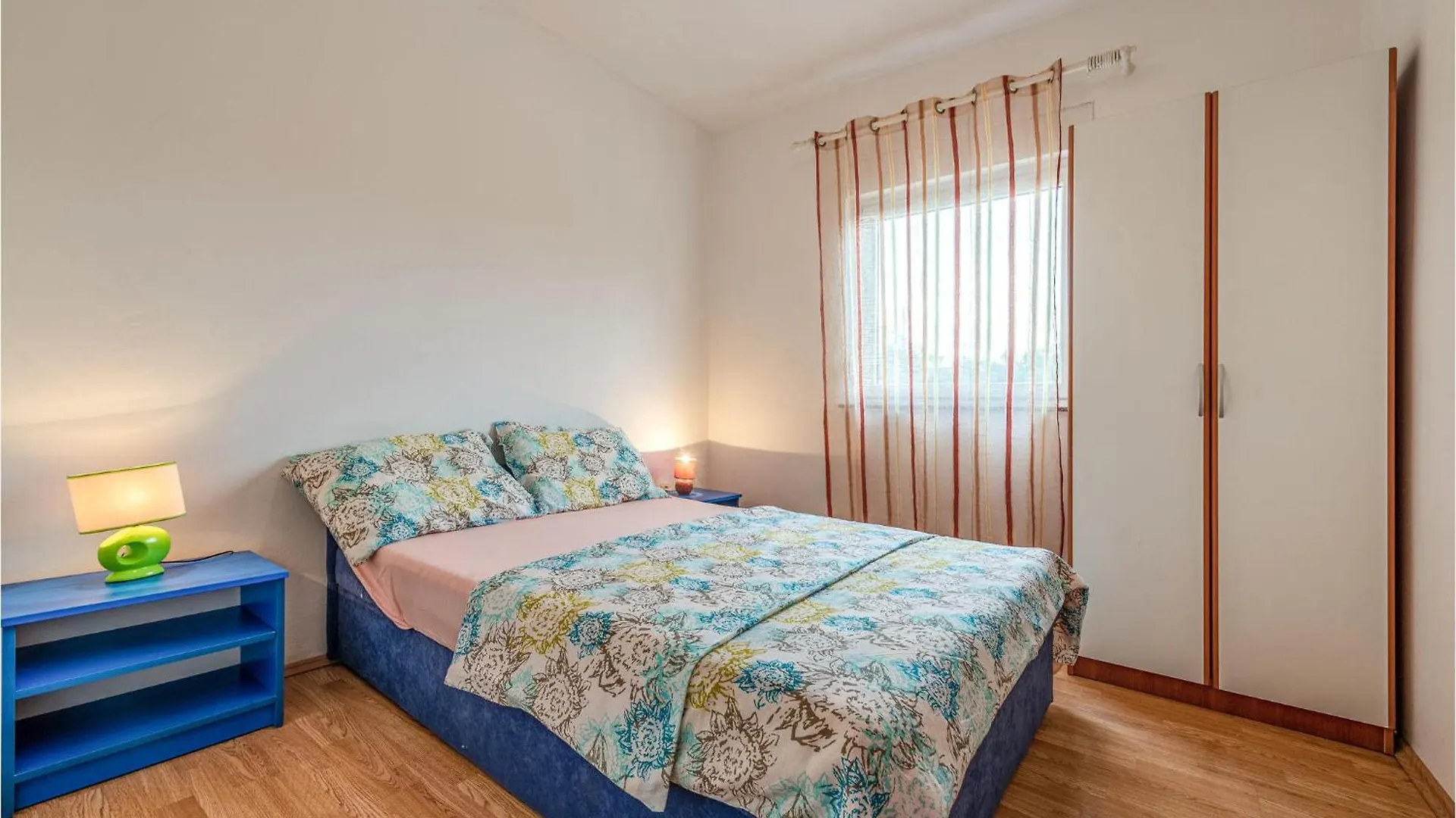 Lovely Apartment In Vir With Kitchen Croatia